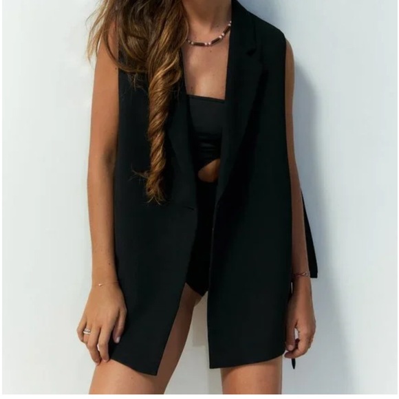 Zara Tops - Zara Sleeveless Vest Size Medium